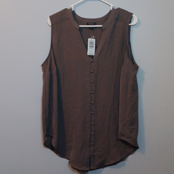 NWT Torrid Sleeveless Top in Size 14-16 - Picture 1 of 6